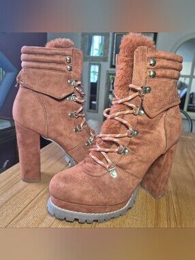 Liliana Monclair Boots - Size 9